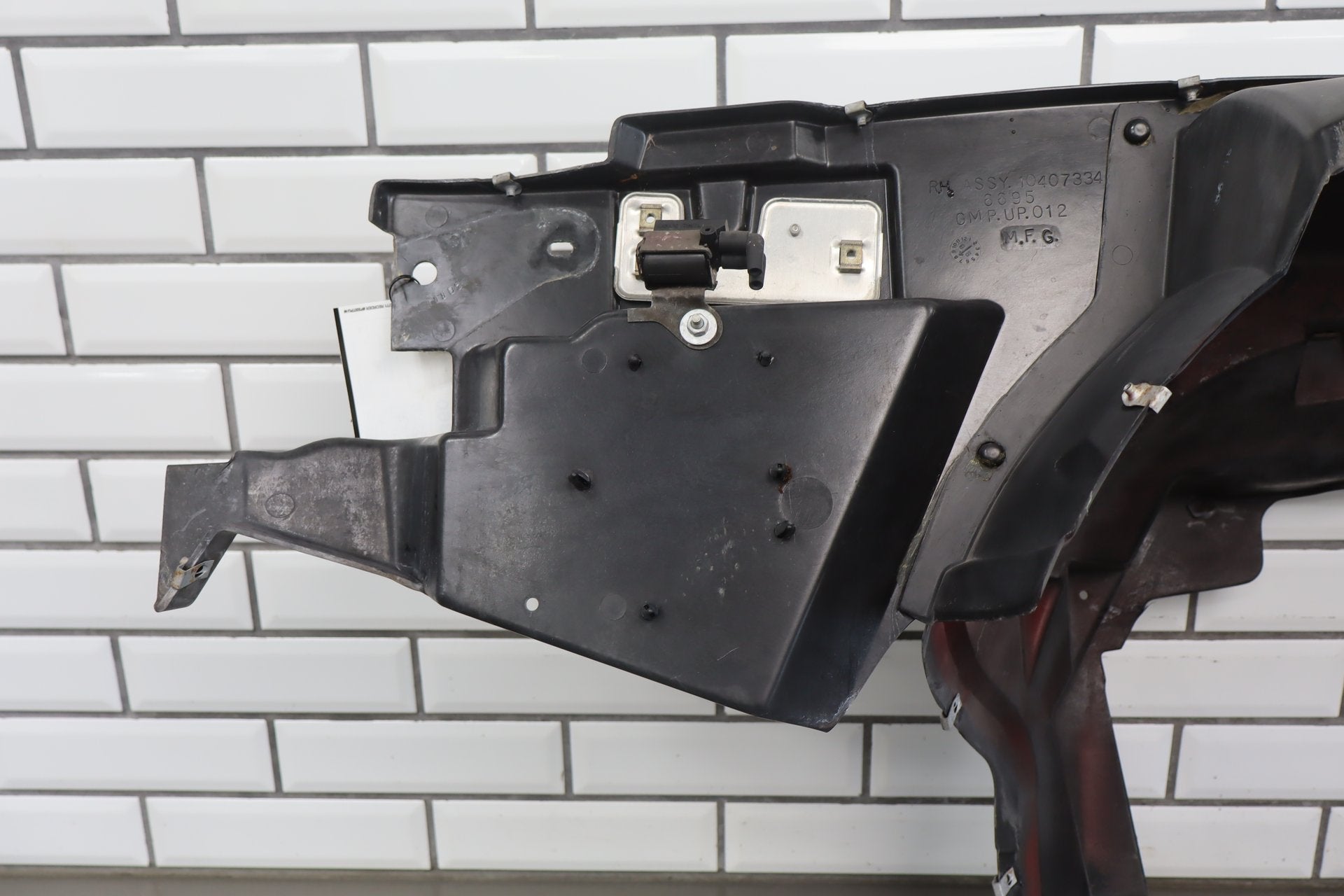 1997-2004 Chevrolet Corvette C5- Passenger Right Wheelhouse Panel