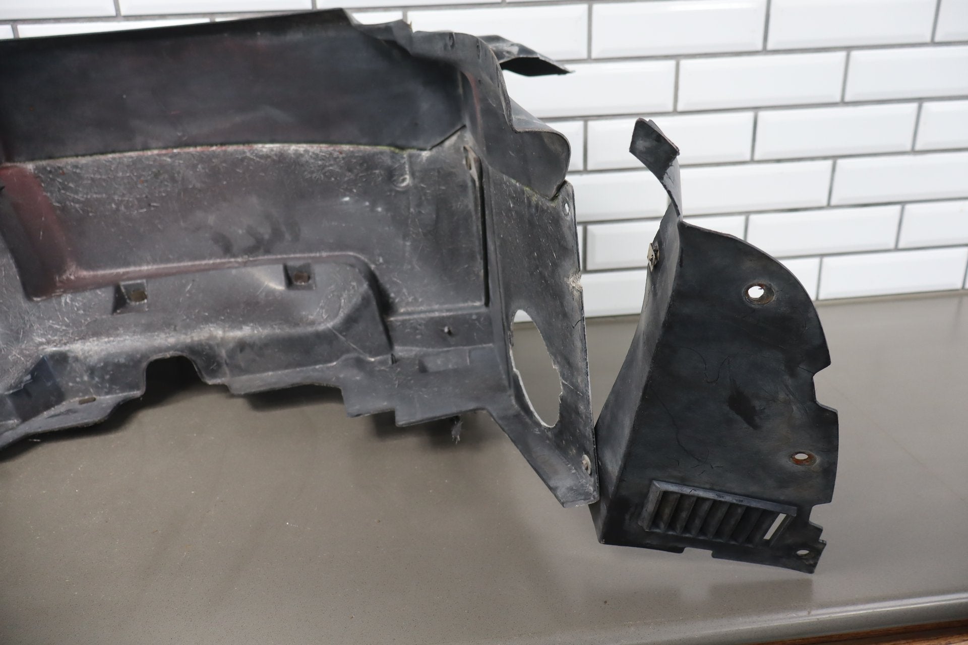 1997-2004 Chevrolet Corvette C5- Passenger Right Wheelhouse Panel