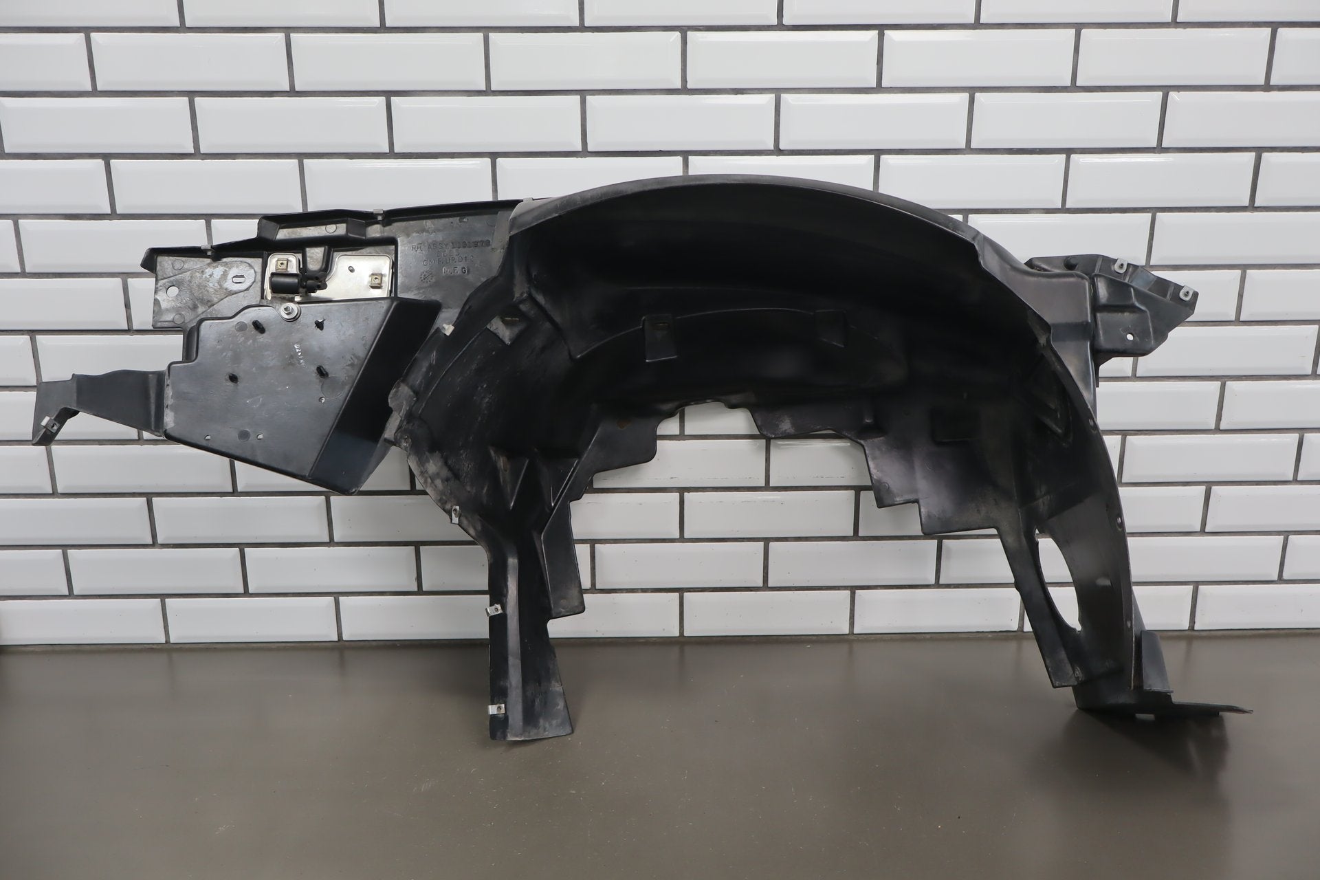 1997-2004 Chevrolet Corvette C5- Passenger Right Wheelhouse Panel