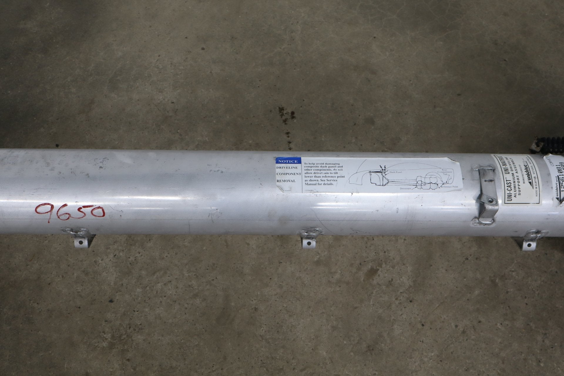 1997-2004 Chevrolet Corvette C5 Rear Drive Shaft Automatic 12564456