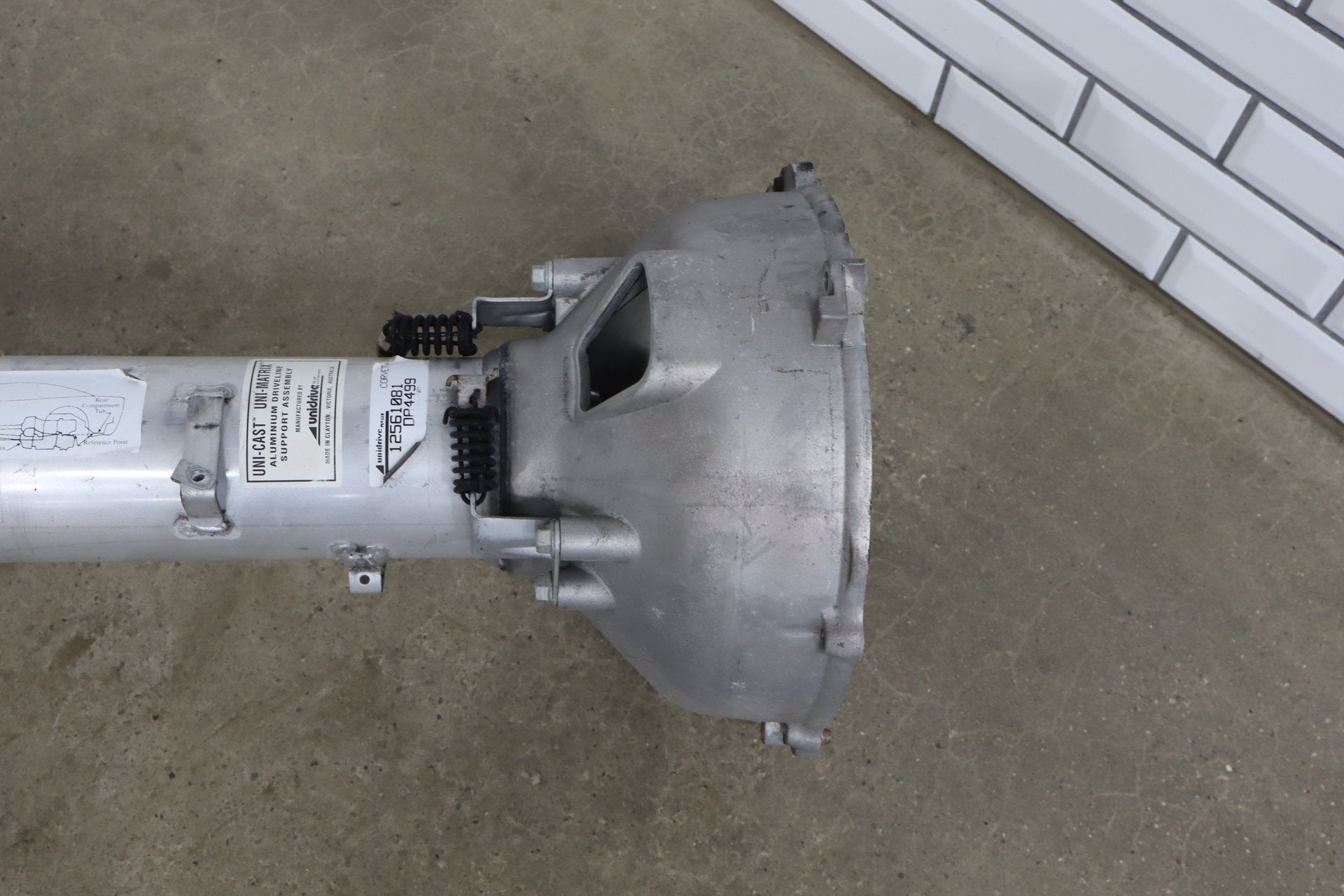 1997-2004 Chevrolet Corvette C5 Rear Drive Shaft Automatic 12564456