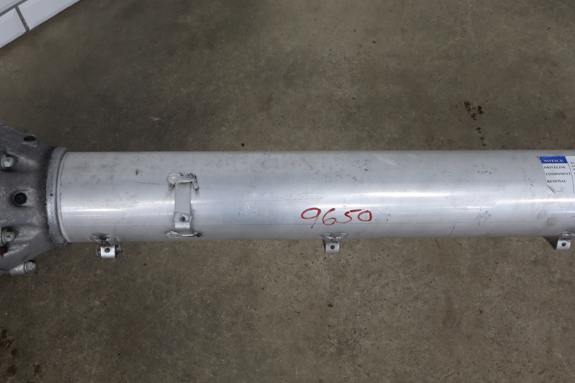 1997-2004 Chevrolet Corvette C5 Rear Drive Shaft Automatic 12564456