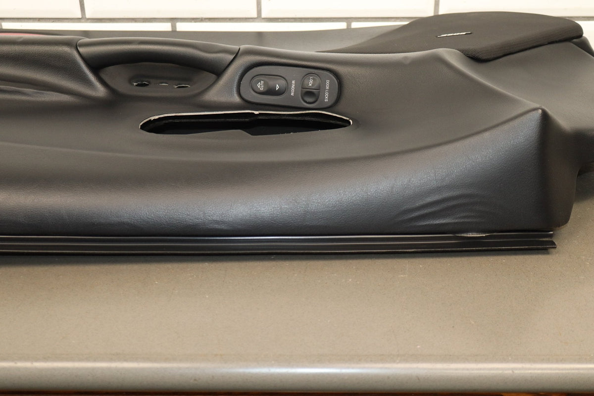 1997-2004 Chevrolet Corvette C5 RH Door Panel Black (Armrest Damaged)