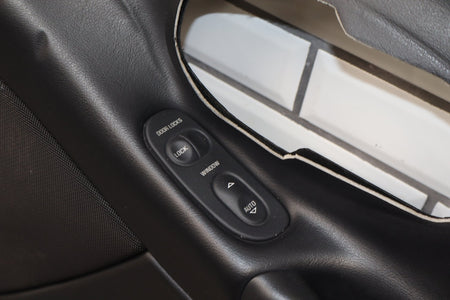 1997-2004 Chevrolet Corvette C5 RH Door Panel Black (Armrest Damaged)