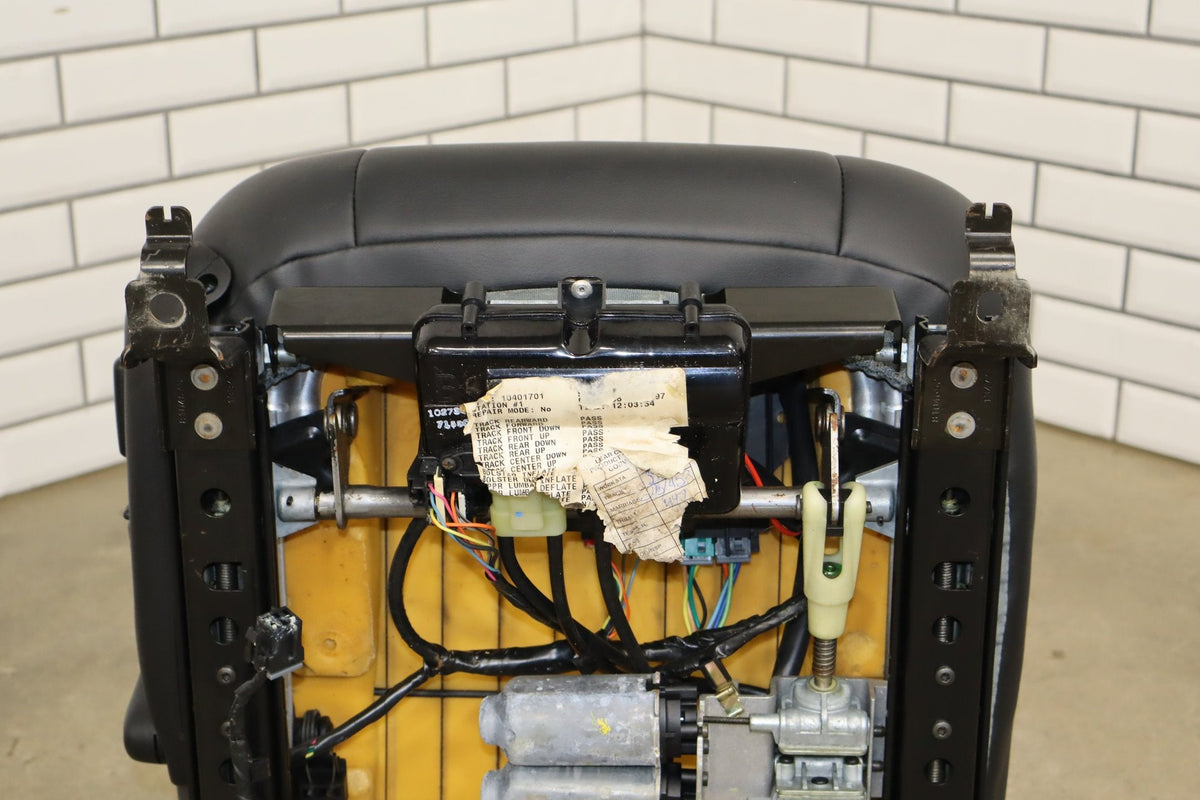 1997-2004 Chevrolet Corvette C5 RH Seat Leather Black 193 Power