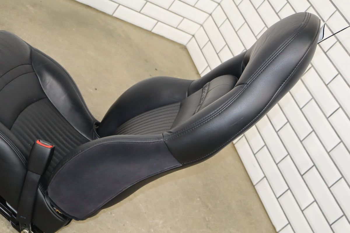 1997-2004 Chevrolet Corvette C5 RH Seat Leather Black 193 Power