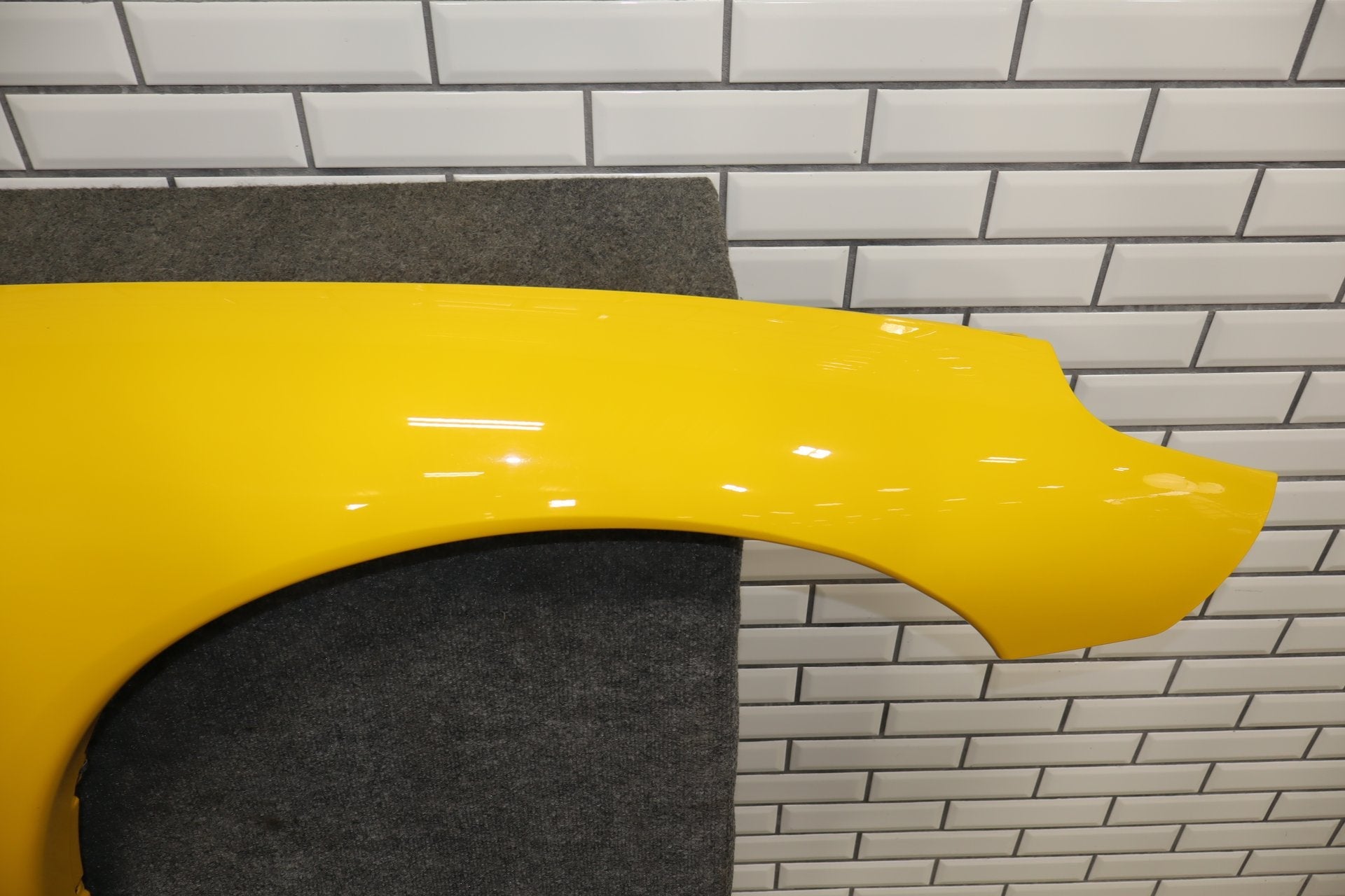 1997-2004 Chevrolet Corvette C5 Right Fender Millenium Yellow 79