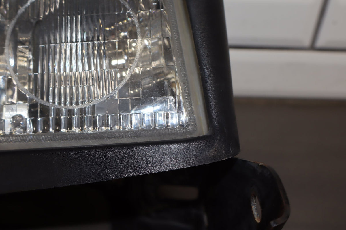 1997-2004 Chevrolet Corvette C5 Right Headlamp Electron Blue 21