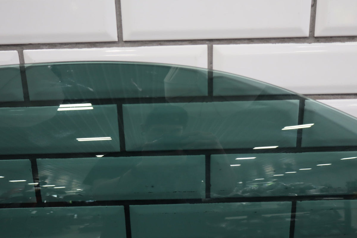 1997-2004 Chevrolet Corvette C5 Right Psssenger Door Window 10403189