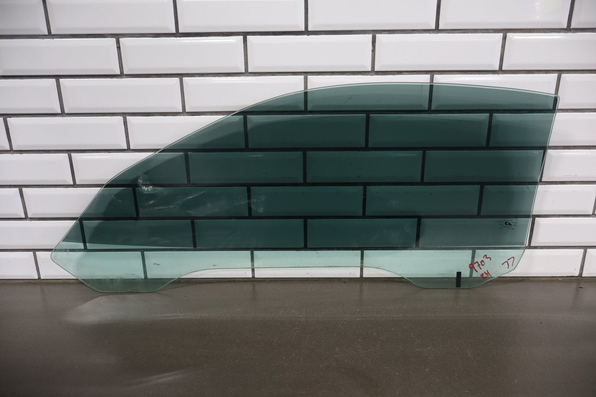 1997-2004 Chevrolet Corvette C5 Right Psssenger Door Window 10403189
