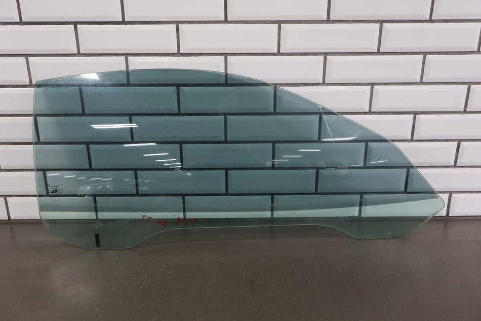 1997-2004 Chevrolet Corvette C5 Right Psssenger Door Window 10403189