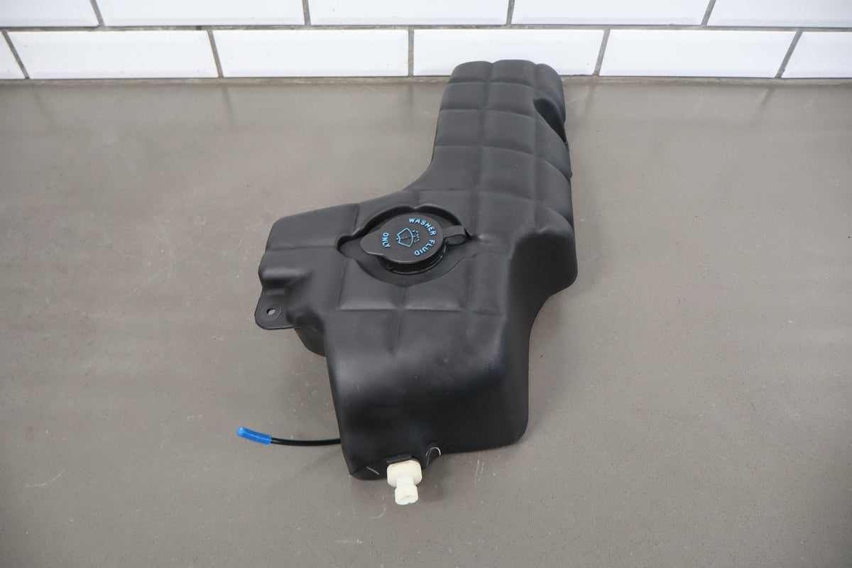 1997-2004 Chevrolet Corvette C5 Washer Bottle 22155677