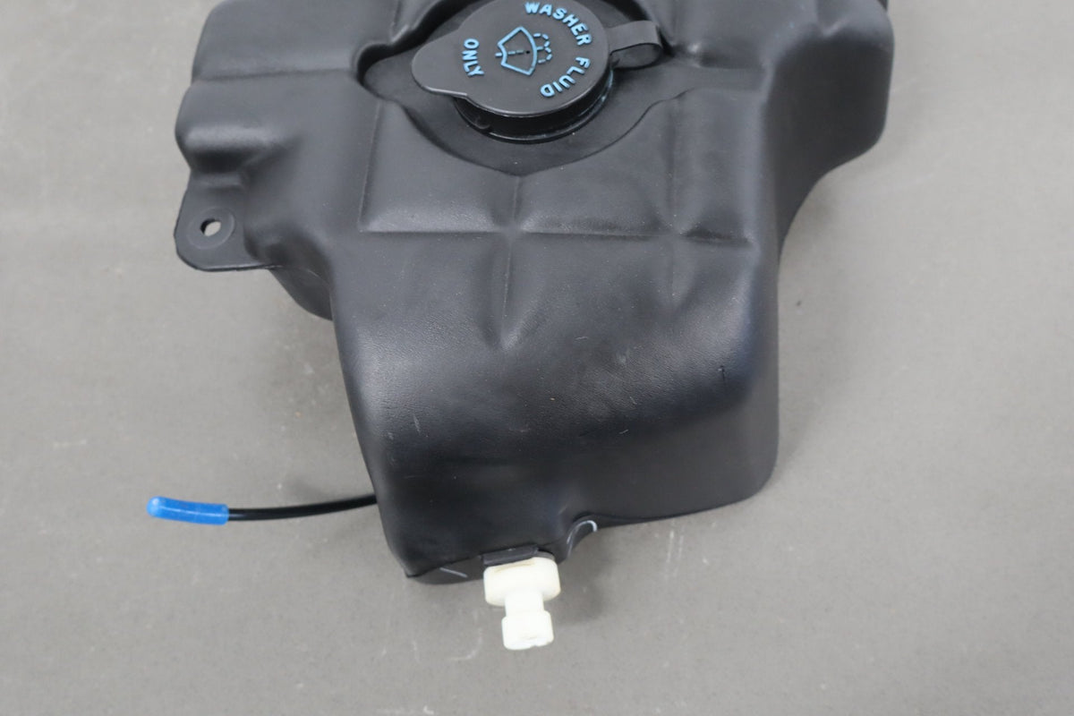 1997-2004 Chevrolet Corvette C5 Washer Bottle 22155677