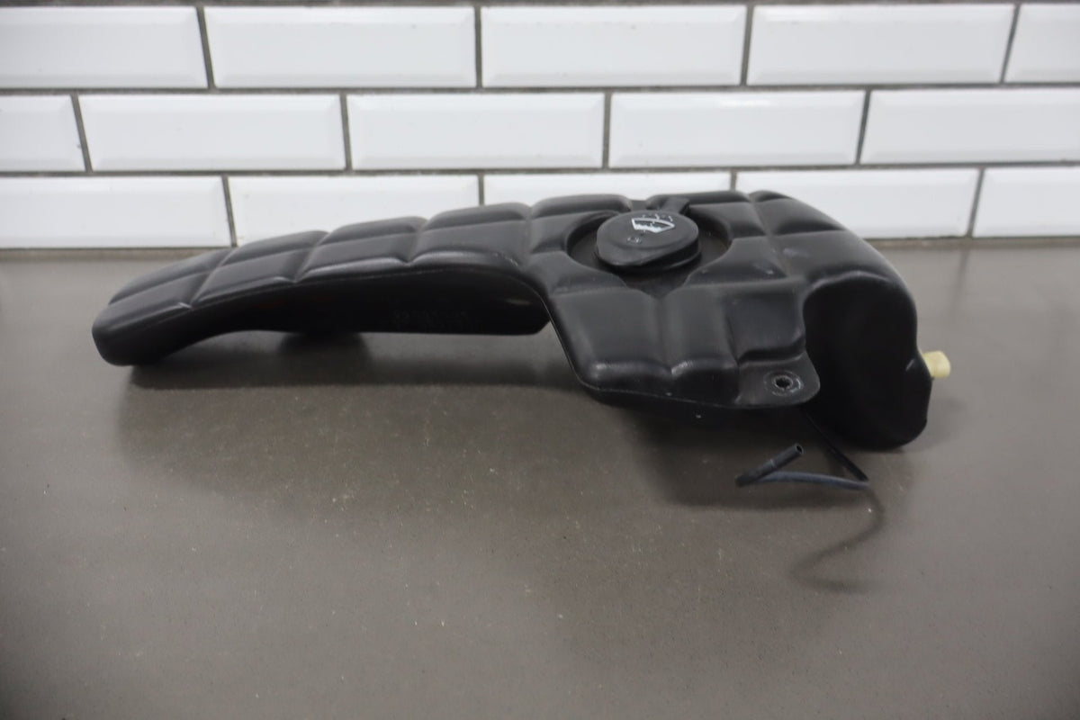 1997-2004 Chevrolet Corvette C5 Washer Bottle 22155677