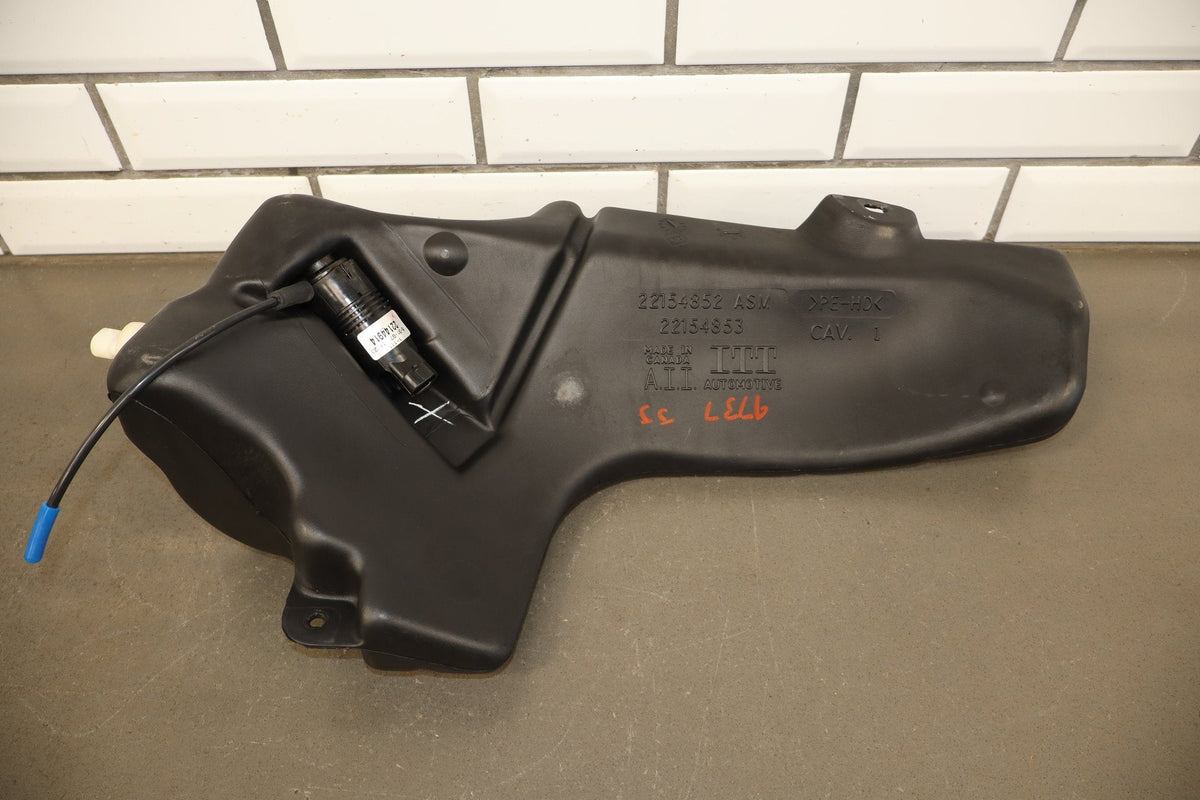 1997-2004 Chevrolet Corvette C5 Washer Bottle 22155677