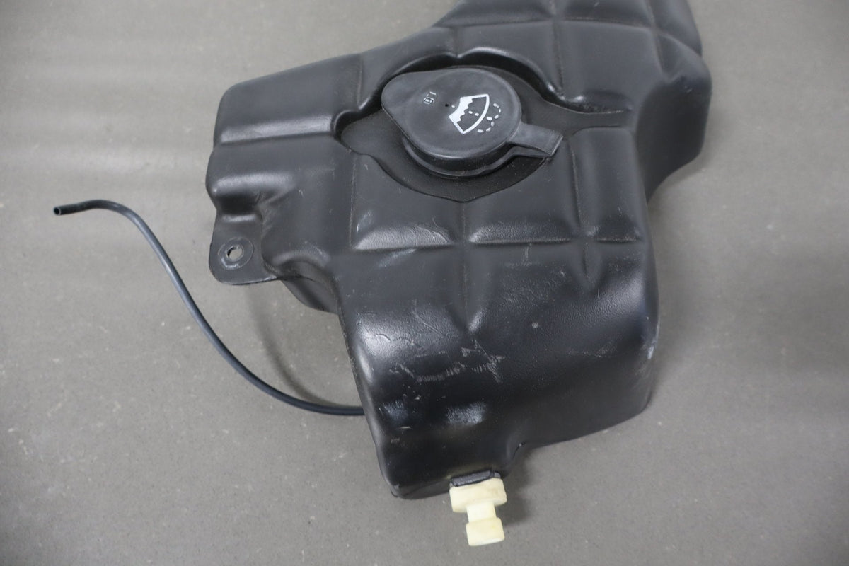 1997-2004 Chevrolet Corvette C5 Washer Bottle 22155677