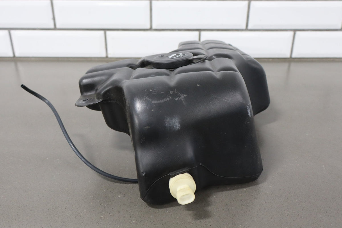 1997-2004 Chevrolet Corvette C5 Washer Bottle 22155677