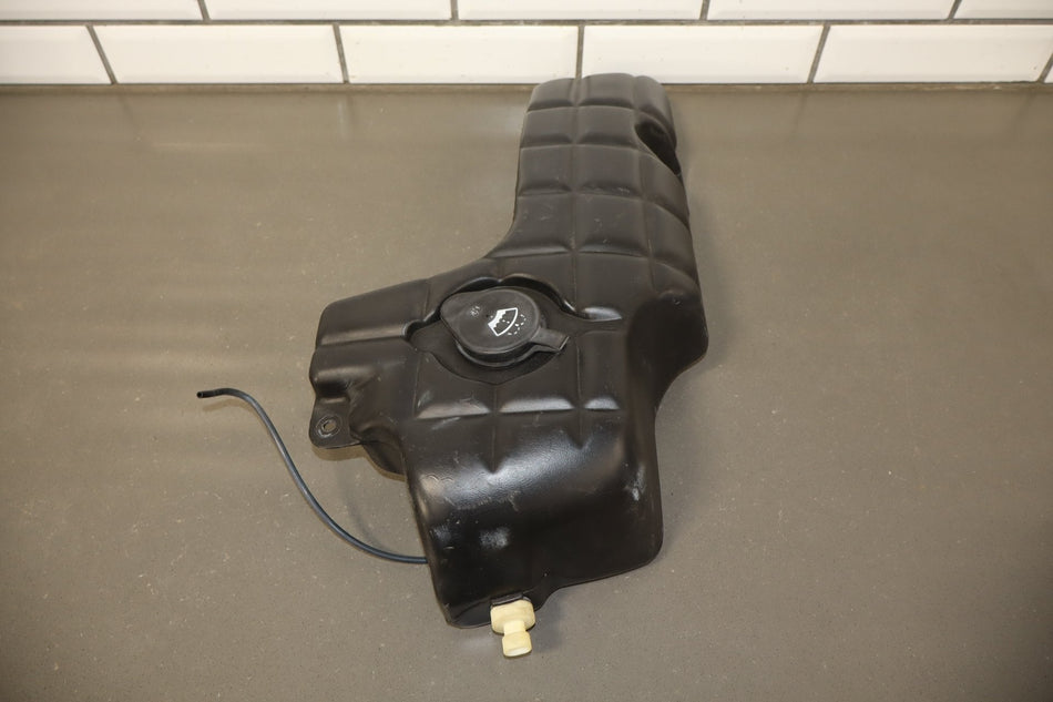 1997-2004 Chevrolet Corvette C5 Washer Bottle 22155677