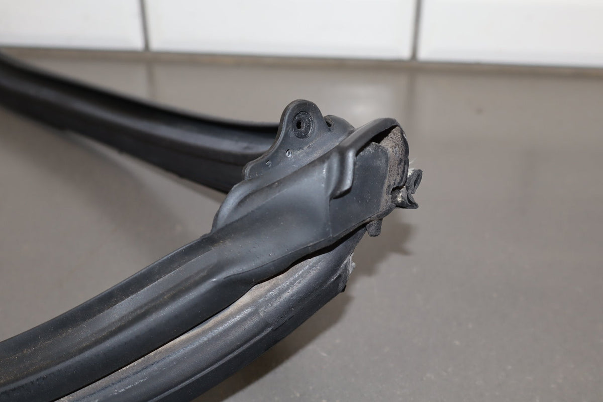 1997-2004 Chevrolet Corvette C5 Windshield Frame Seal OEM
