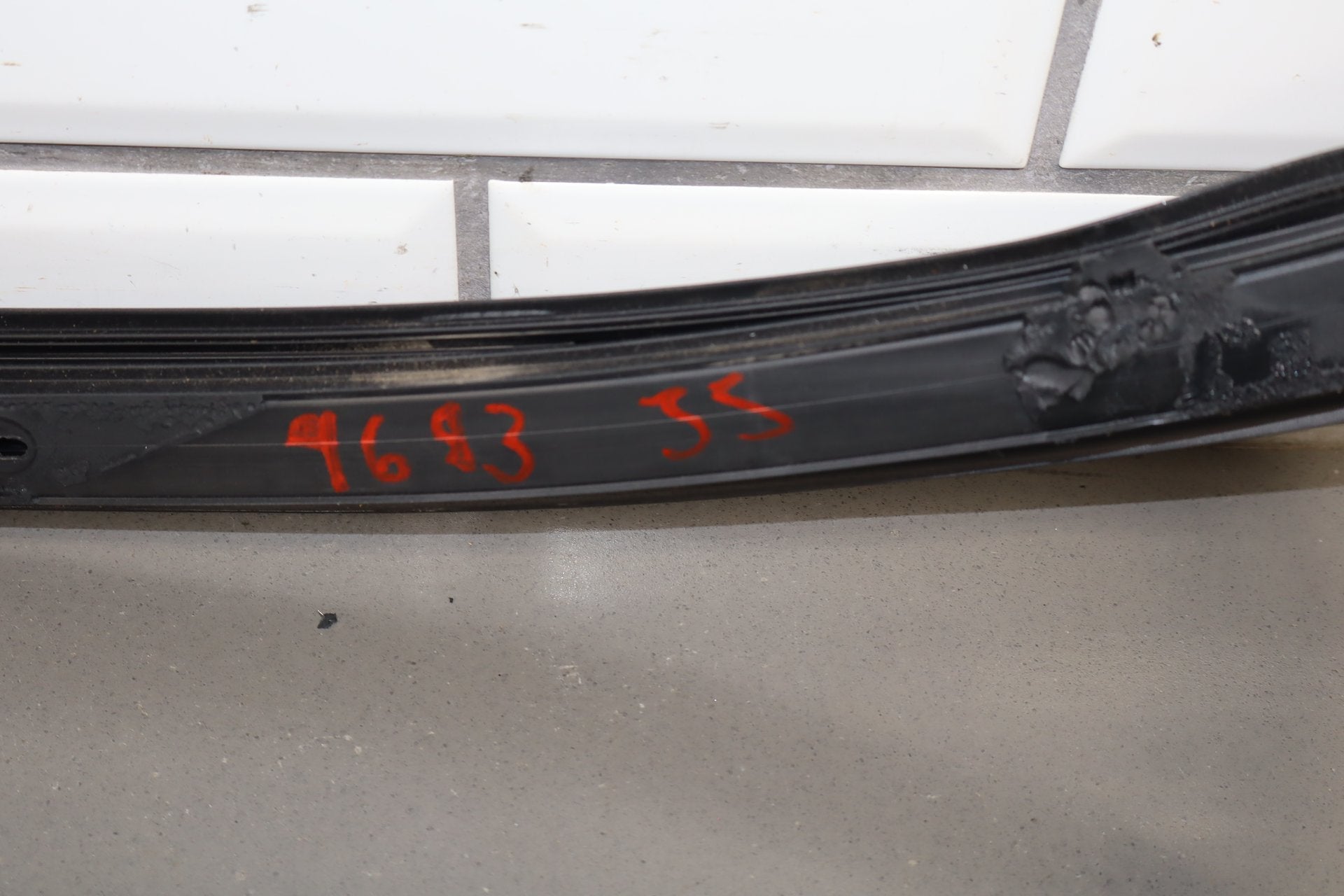 1997-2004 Chevrolet Corvette C5 Windshield Frame Seal OEM