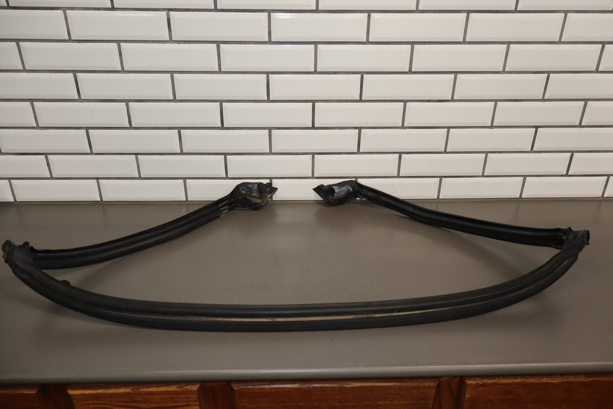 1997-2004 Chevrolet Corvette C5 Windshield Frame Seal OEM