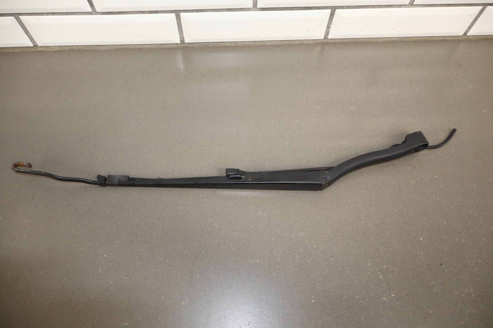 1997-2004 Chevrolet Corvette C5 Wiper Arm LH &amp; RH Pair