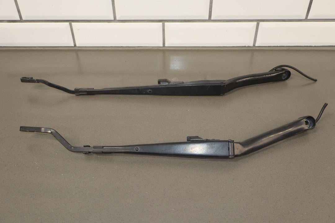 1997 - 2004 Chevrolet Corvette C5 Wiper Arm LH &amp; RH Pair