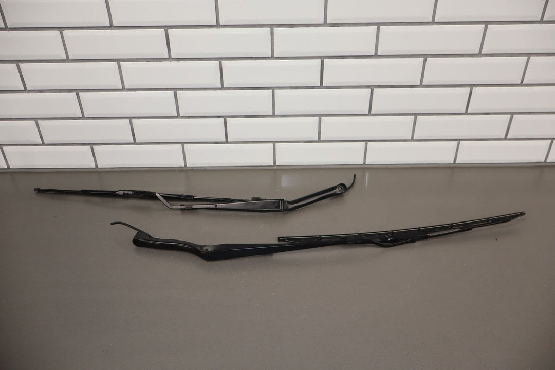 1997 - 2004 Chevrolet Corvette C5 Wiper Arm LH &amp; RH Pair