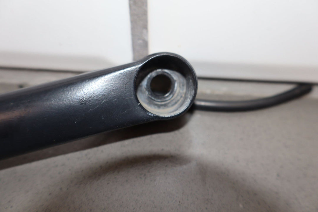 1997 - 2004 Chevrolet Corvette C5 Wiper Arm LH &amp; RH Pair