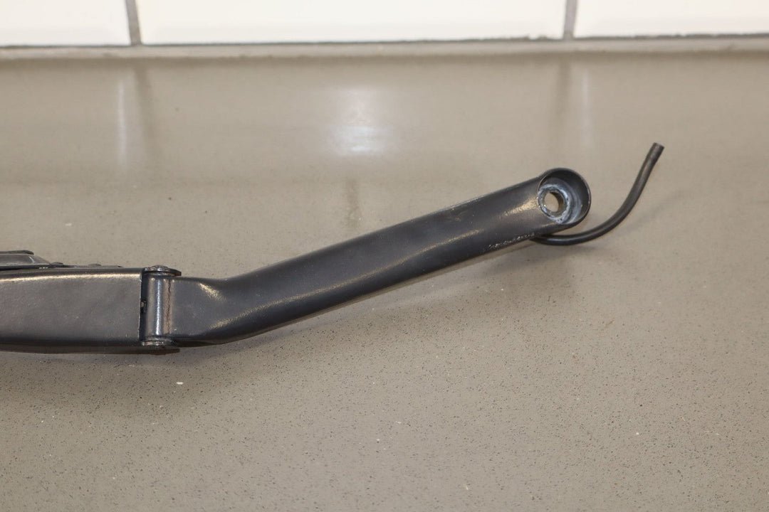 1997 - 2004 Chevrolet Corvette C5 Wiper Arm LH &amp; RH Pair