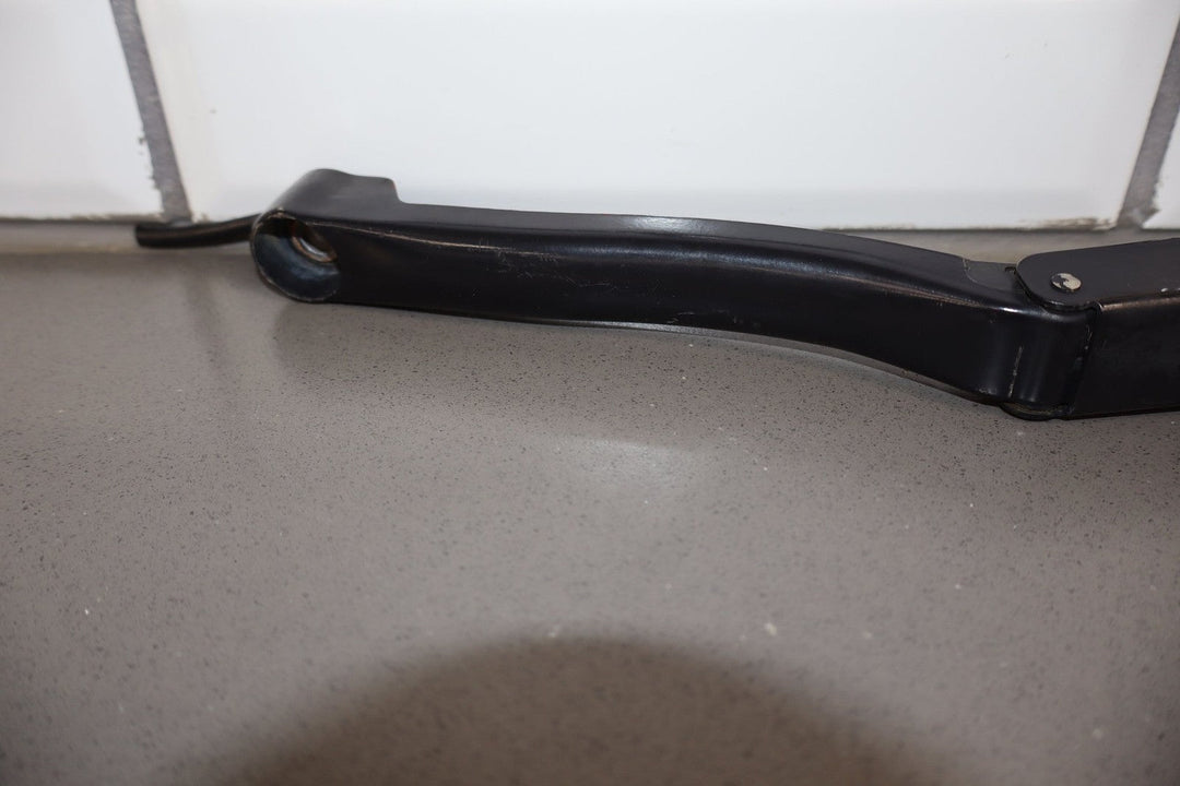 1997 - 2004 Chevrolet Corvette C5 Wiper Arm LH &amp; RH Pair