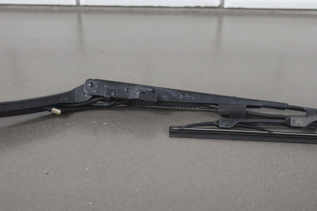 1997 - 2004 Chevrolet Corvette C5 Wiper Arm LH &amp; RH Pair
