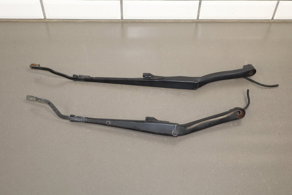 1997-2004 Chevrolet Corvette C5 Wiper Arm LH &amp; RH Pair