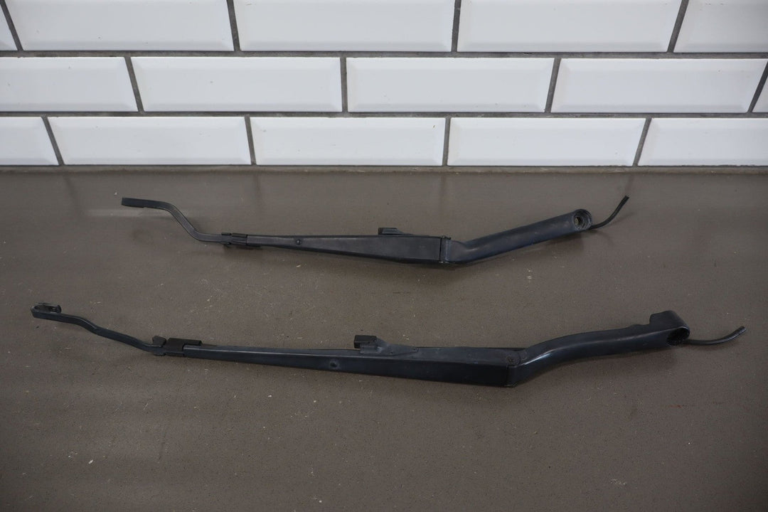 1997 - 2004 Chevrolet Corvette C5 Wiper Arm LH &amp; RH Pair