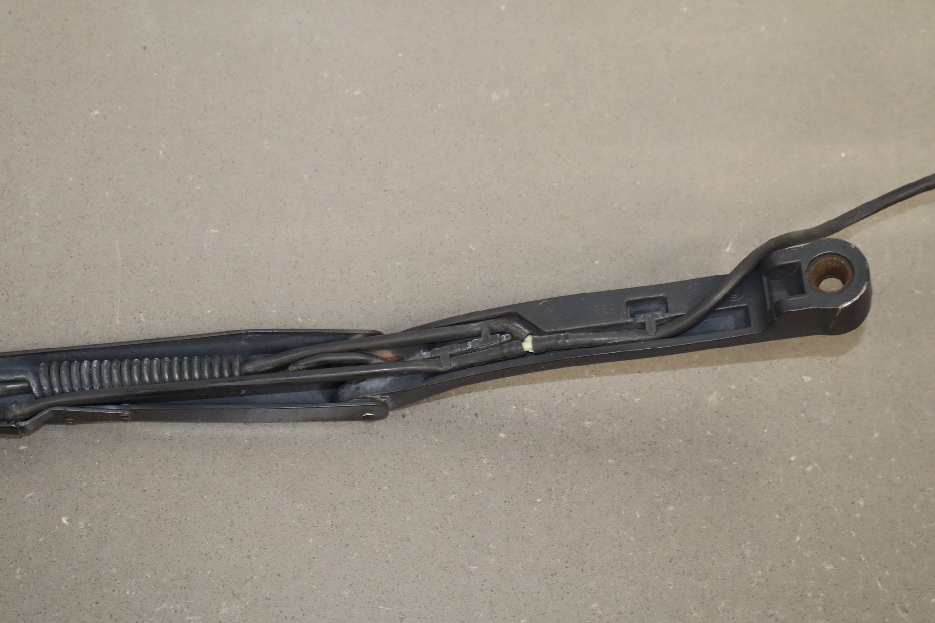 1997-2004 Chevrolet Corvette C5 Wiper Arm LH &amp; RH Pair