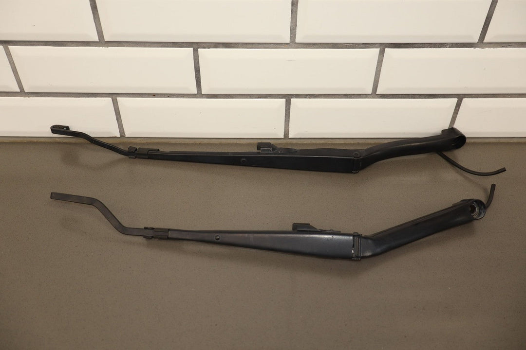 1997 - 2004 Chevrolet Corvette C5 Wiper Arm LH &amp; RH Pair