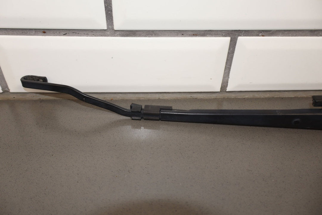 1997 - 2004 Chevrolet Corvette C5 Wiper Arm LH &amp; RH Pair