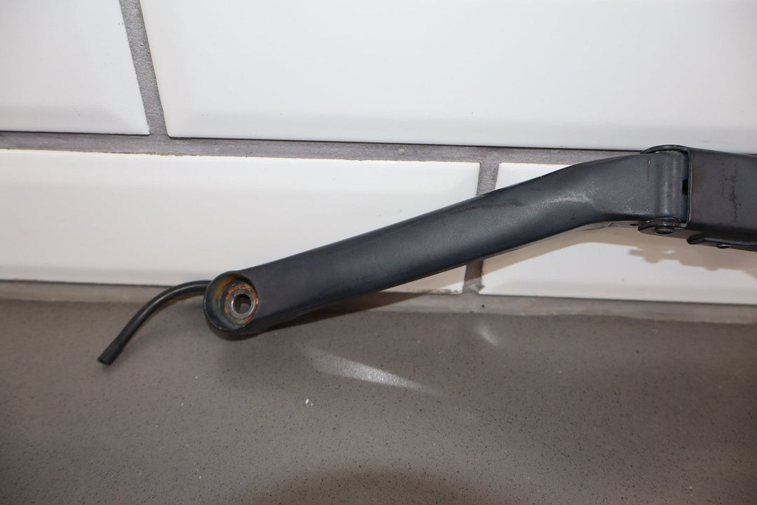 1997 - 2004 Chevrolet Corvette C5 Wiper Arm LH &amp; RH Pair