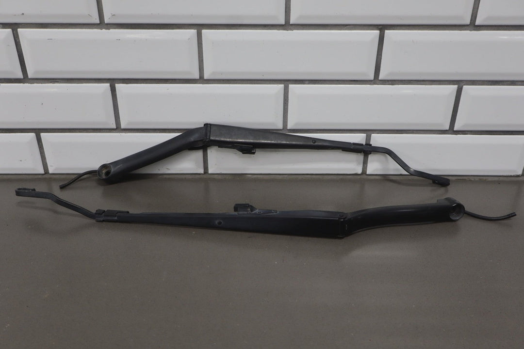 1997 - 2004 Chevrolet Corvette C5 Wiper Arm LH &amp; RH Pair