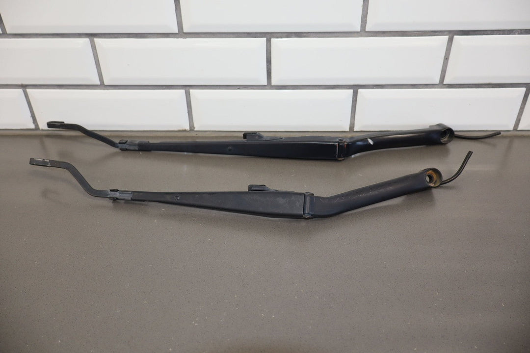 1997 - 2004 Chevrolet Corvette C5 Wiper Arm LH &amp; RH Pair