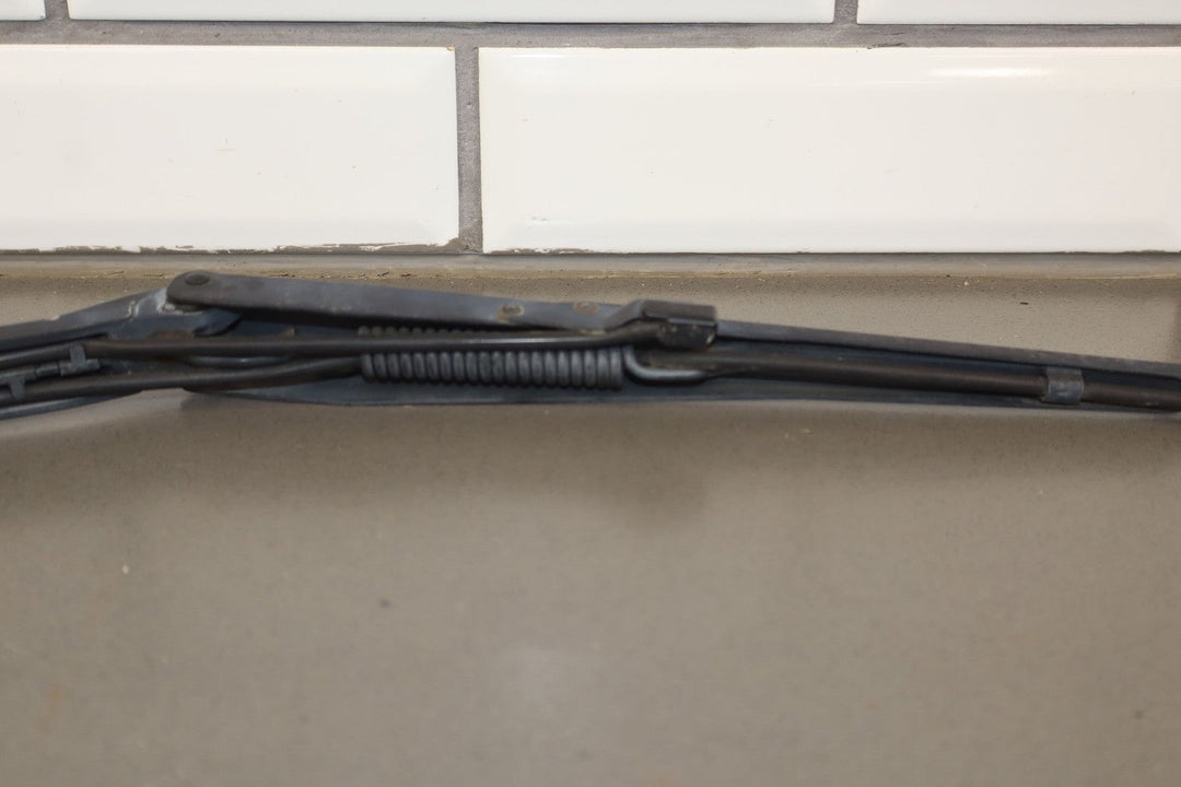 1997 - 2004 Chevrolet Corvette C5 Wiper Arm LH &amp; RH Pair