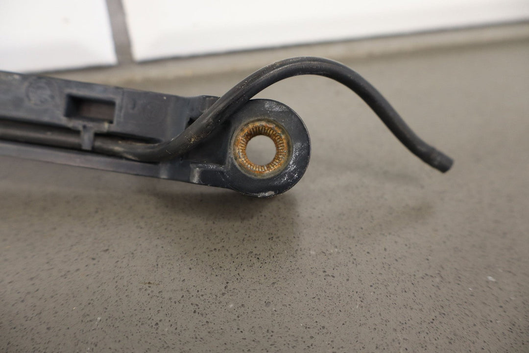 1997 - 2004 Chevrolet Corvette C5 Wiper Arm LH &amp; RH Pair