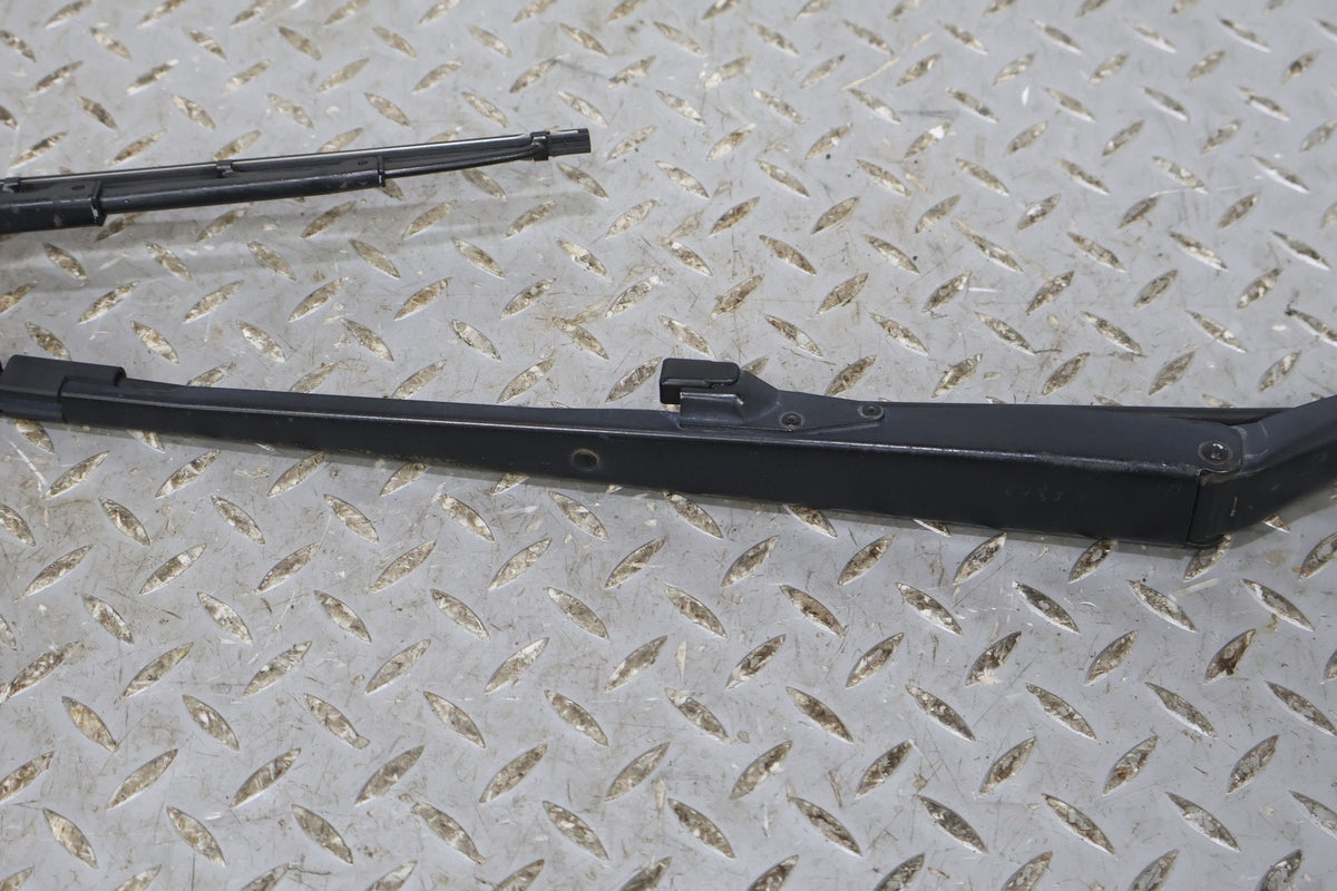 1997-2004 Chevrolet Corvette C5 Wiper Arm LH &amp; RH Pair