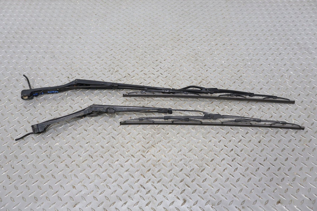1997 - 2004 Chevrolet Corvette C5 Wiper Arm LH &amp; RH Pair