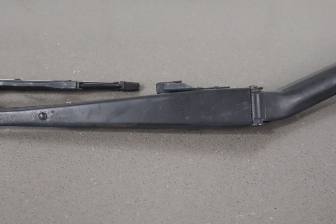 1997 - 2004 Chevrolet Corvette C5 Wiper Arm LH &amp; RH Pair