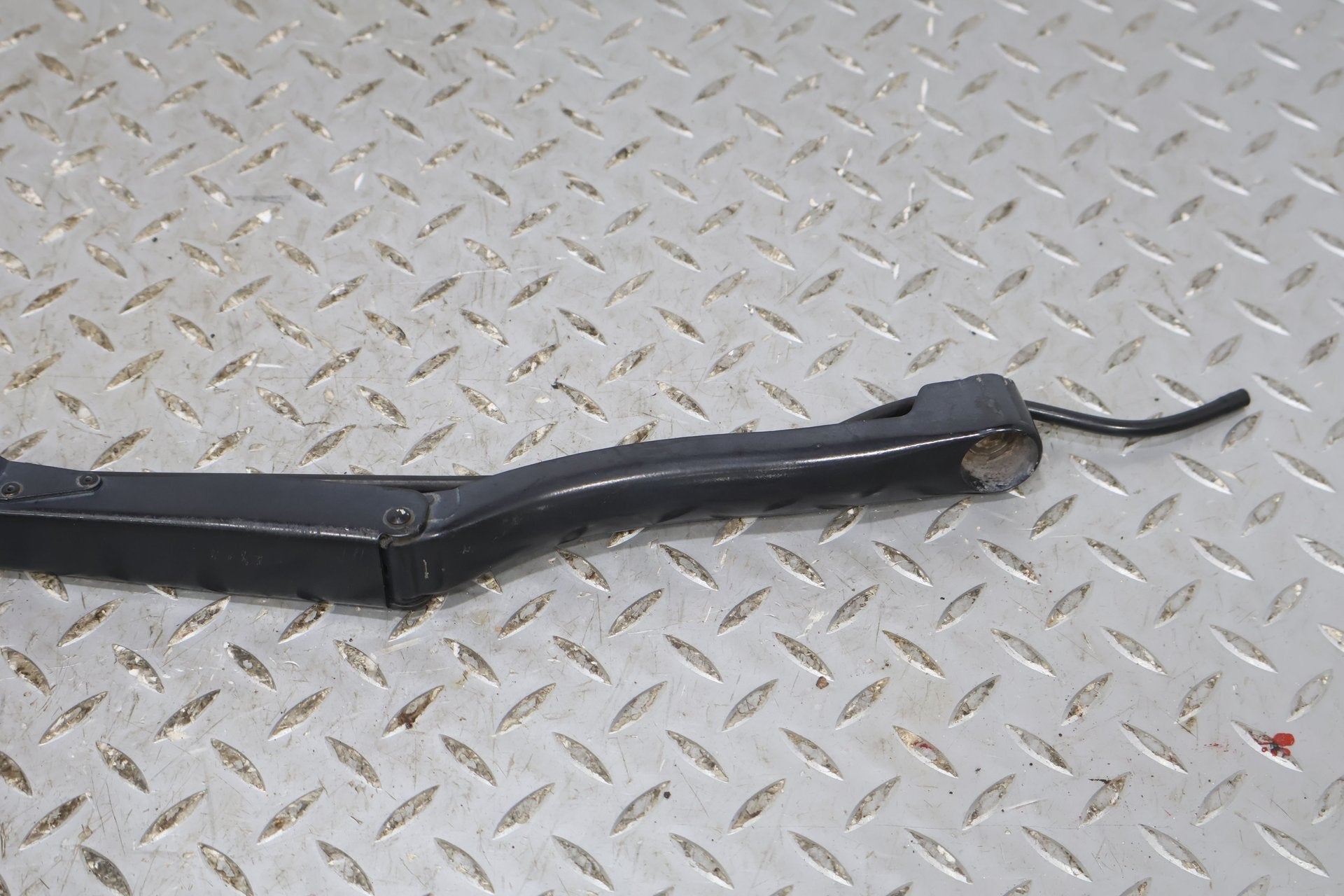 1997-2004 Chevrolet Corvette C5 Wiper Arm LH &amp; RH Pair