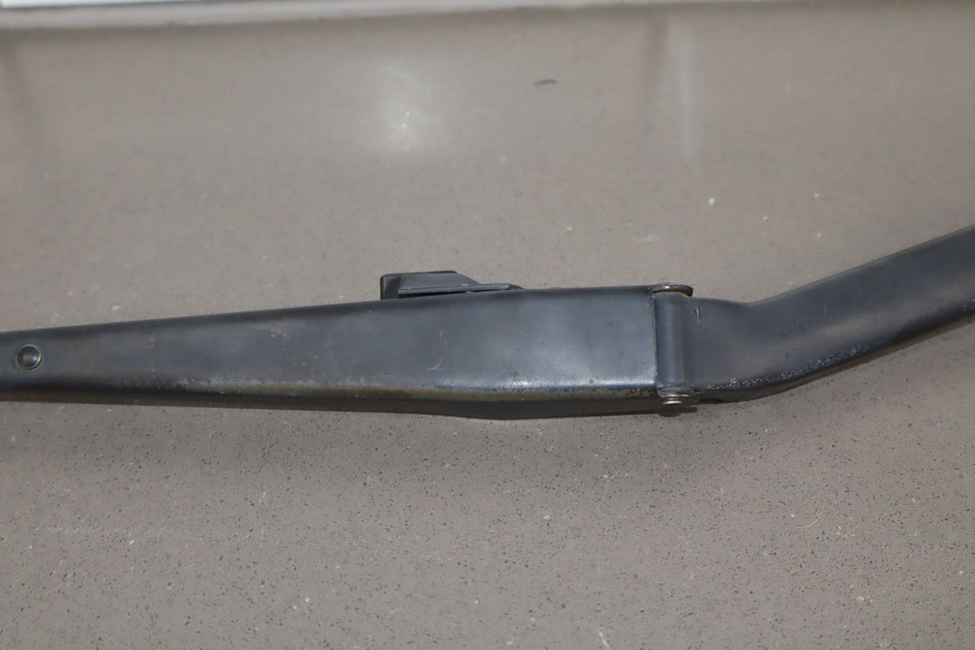 1997 - 2004 Chevrolet Corvette C5 Wiper Arm LH &amp; RH Pair