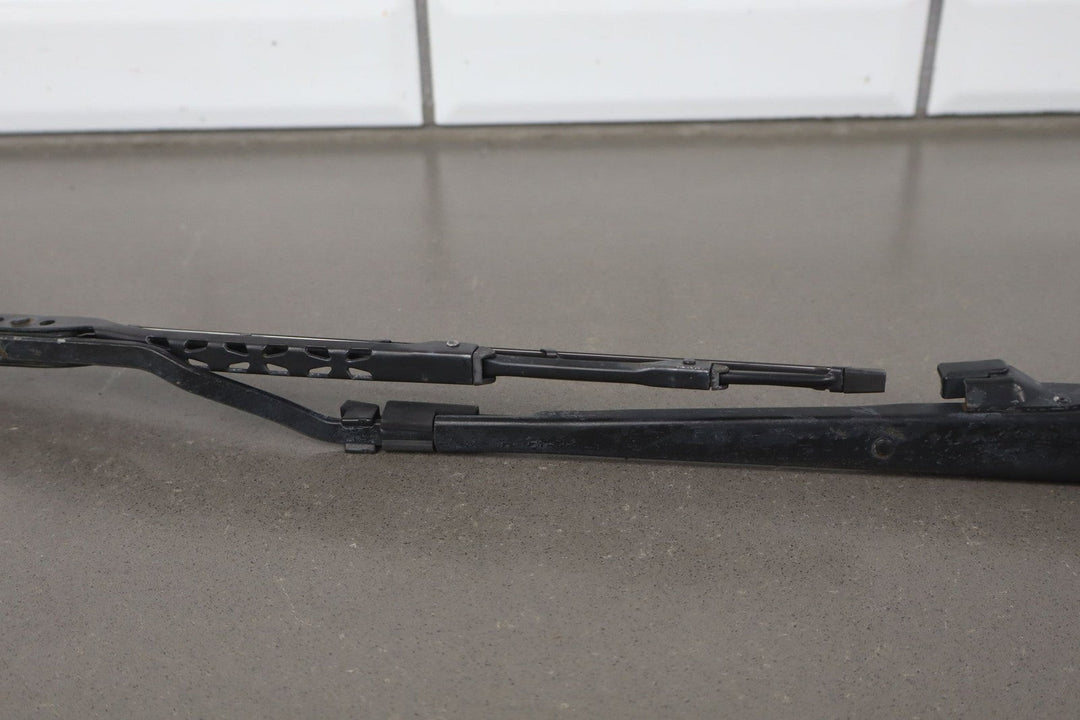 1997 - 2004 Chevrolet Corvette C5 Wiper Arm LH &amp; RH Pair
