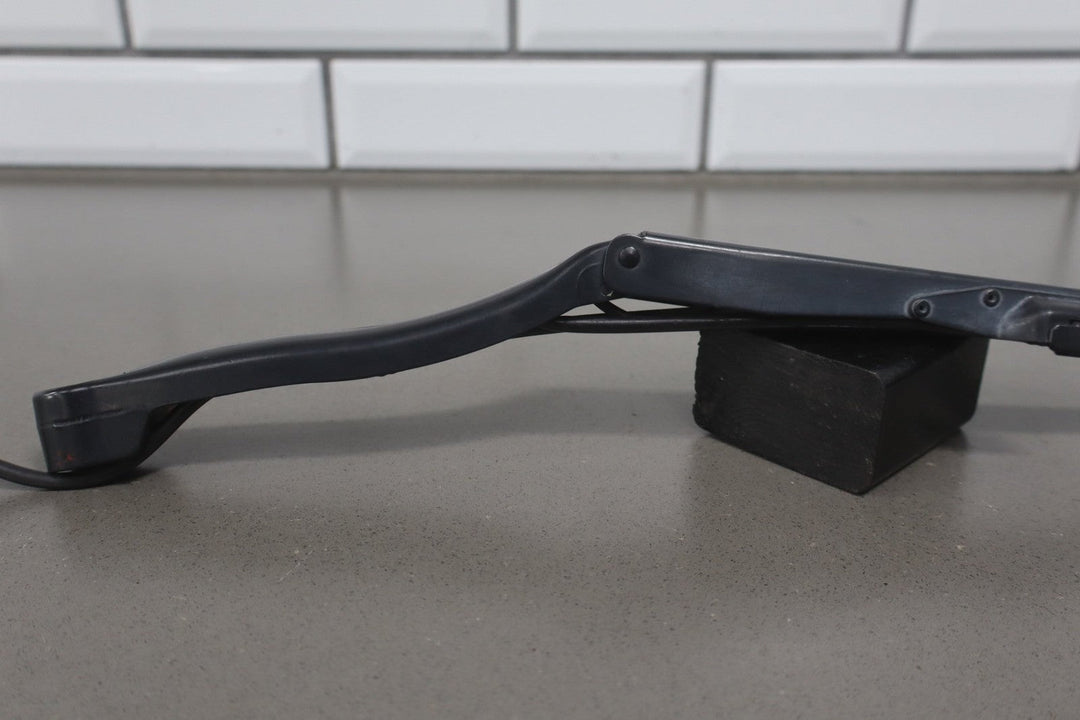 1997 - 2004 Chevrolet Corvette C5 Wiper Arm LH &amp; RH Pair