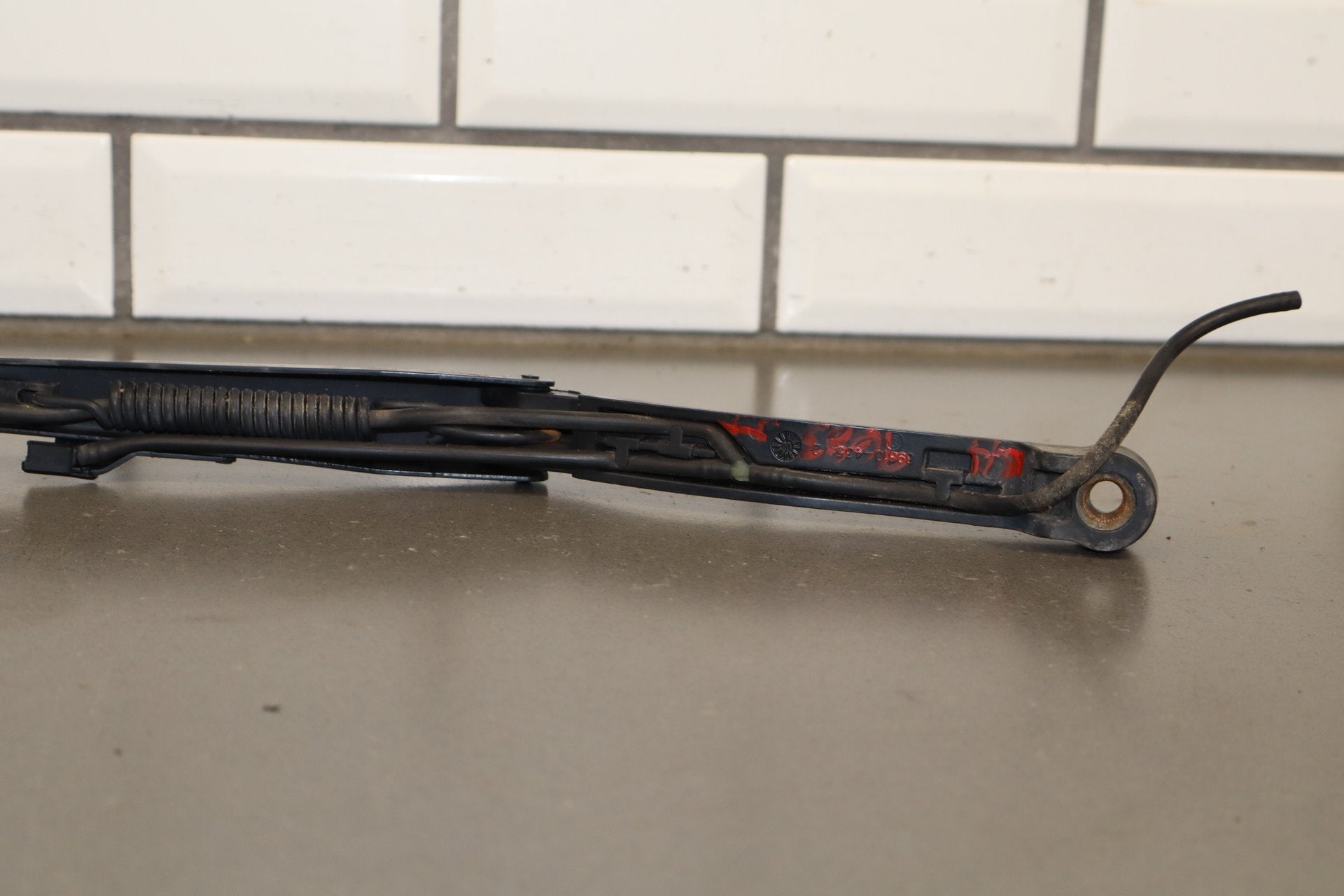 1997-2004 Chevrolet Corvette C5 Wiper Arm LH & RH Pair